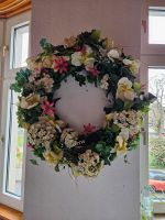 Schöner grosser Deko Blumenkranz mit Kunstblumen Nordrhein-Westfalen - Mönchengladbach Vorschau