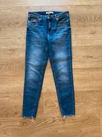 Hilfiger Jeans 28/30 Niedersachsen - Vechelde Vorschau