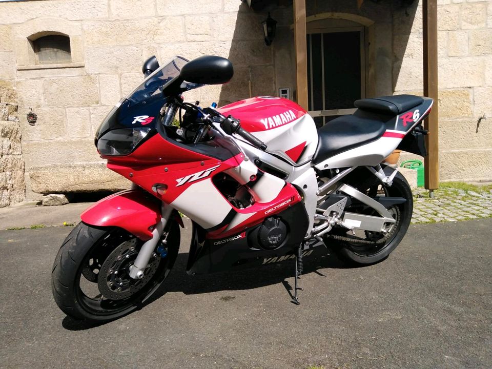 Yamaha YZF-R6 TÜV Neu in Mitterteich