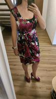 C&A Etuikleid Kleid Pfingstrosen Pink Lila Schwarz Gr. 42 Hessen - Freigericht Vorschau