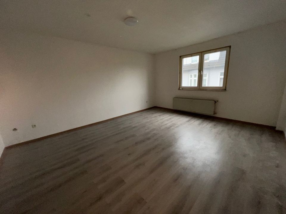 Schöne 3 Zimmer-Wohnung zum sofortigen Einzug - Duisburg, Beeck in Duisburg