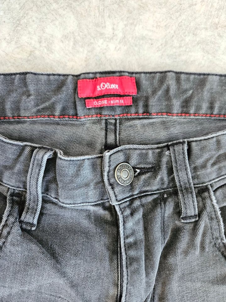 Herrenjeans S. Oliver skinny dunkelgrau W31 / L32 in Kühbach