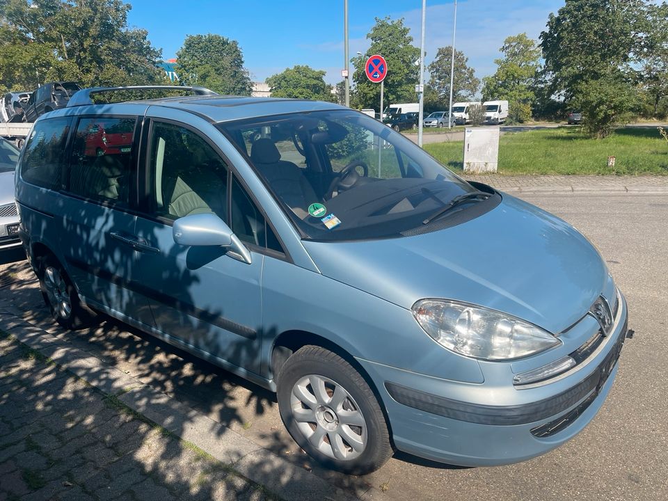 Schlachtfest Peugeot 807 3,0 L Benziner in Ludwigshafen