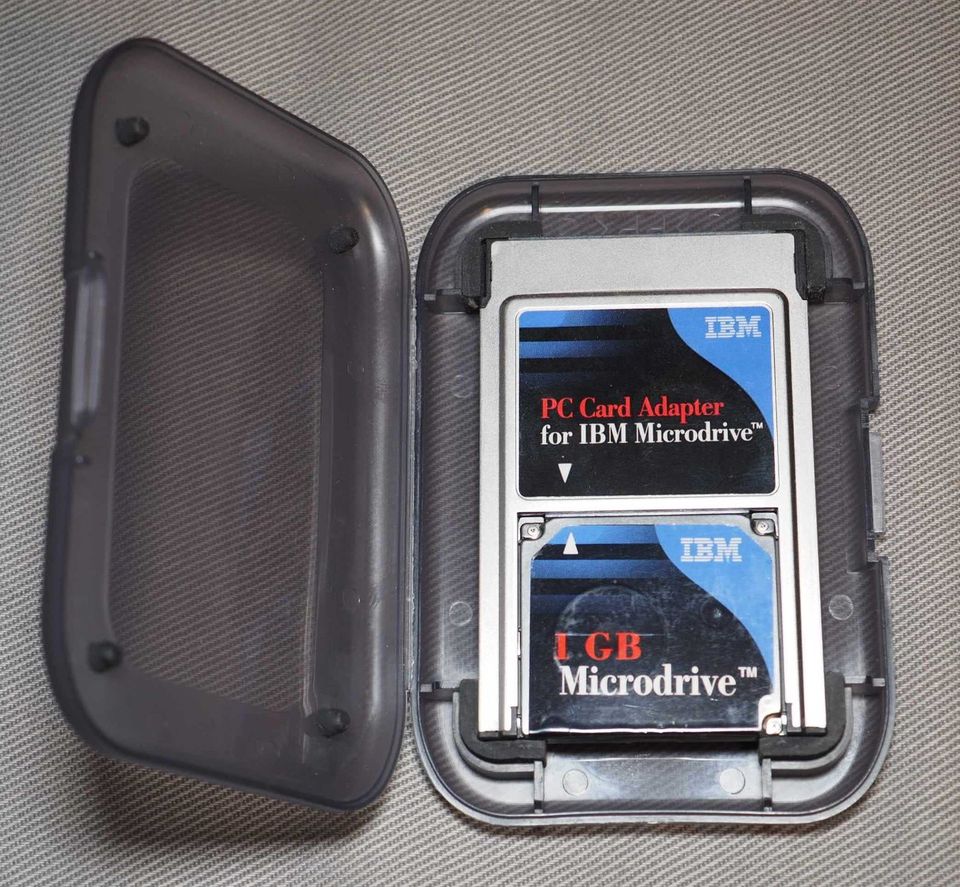 IBM Microdrive 1GB 07N4071 + PC Card Adapter 31L9315 (PCMCIA) in Burgthann 