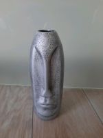 Vase silber metallic mit Gesicht Brandenburg - Pritzwalk Vorschau