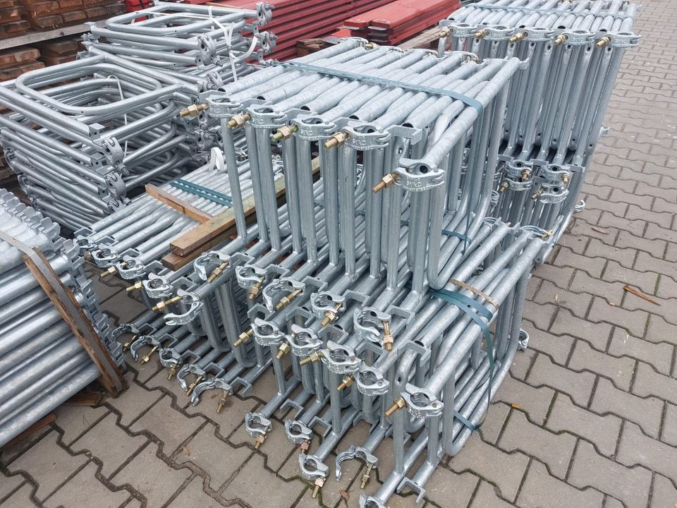 Gerüst 108m2 System Plettac Neue Rahmengerüst Stahl in Berlin
