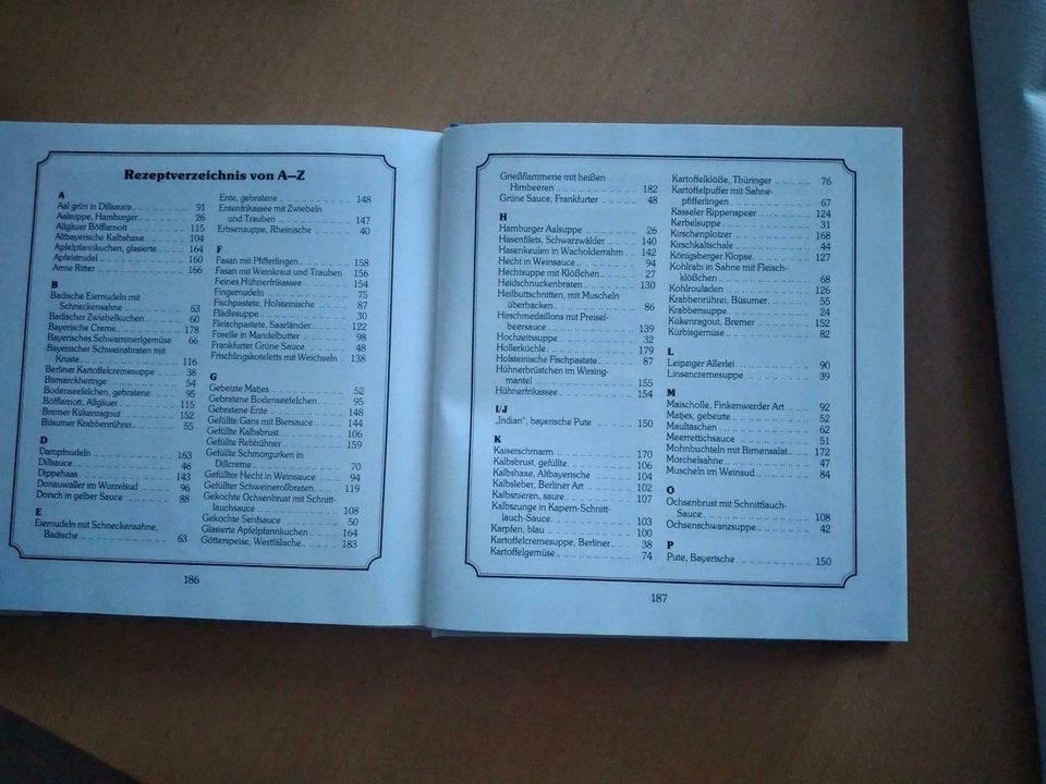 Tupperware Kochbuch Backbuch Schlemmergerichte Kuchen und Torten in Tuttlingen