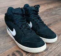 Nike * High Sneaker * Gr. 38,5 * Schwarz/weiß Sachsen - Hoyerswerda Vorschau