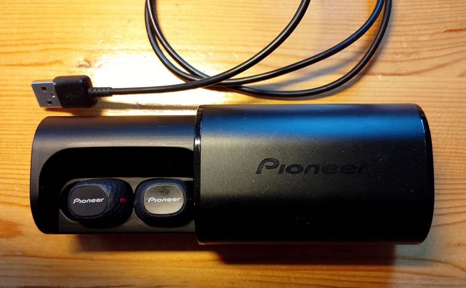 Pioneer SE-C8TW wireless Bluetooth In-Ear-Kopfhörer in Bonn