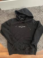 Fred Perry Hoodie Pullover schwarz Gr. S Sweater Kapuze Sachsen - Coswig Vorschau