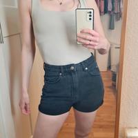 Highwaist Shorts Schwarz 36 h&m Jeans Bayern - Zorneding Vorschau