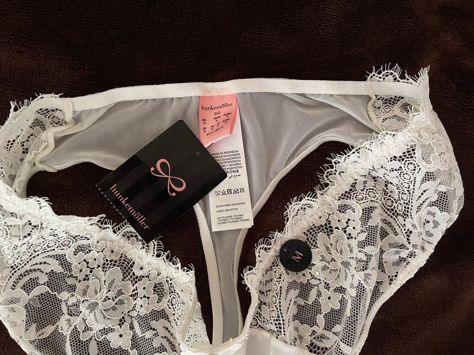 HUNKEMÖLLER String M creme Spitze Steinchen neu! in München