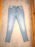 Jeans Damen ONLY L/30 wie Neu Berlin - Lichtenberg Vorschau