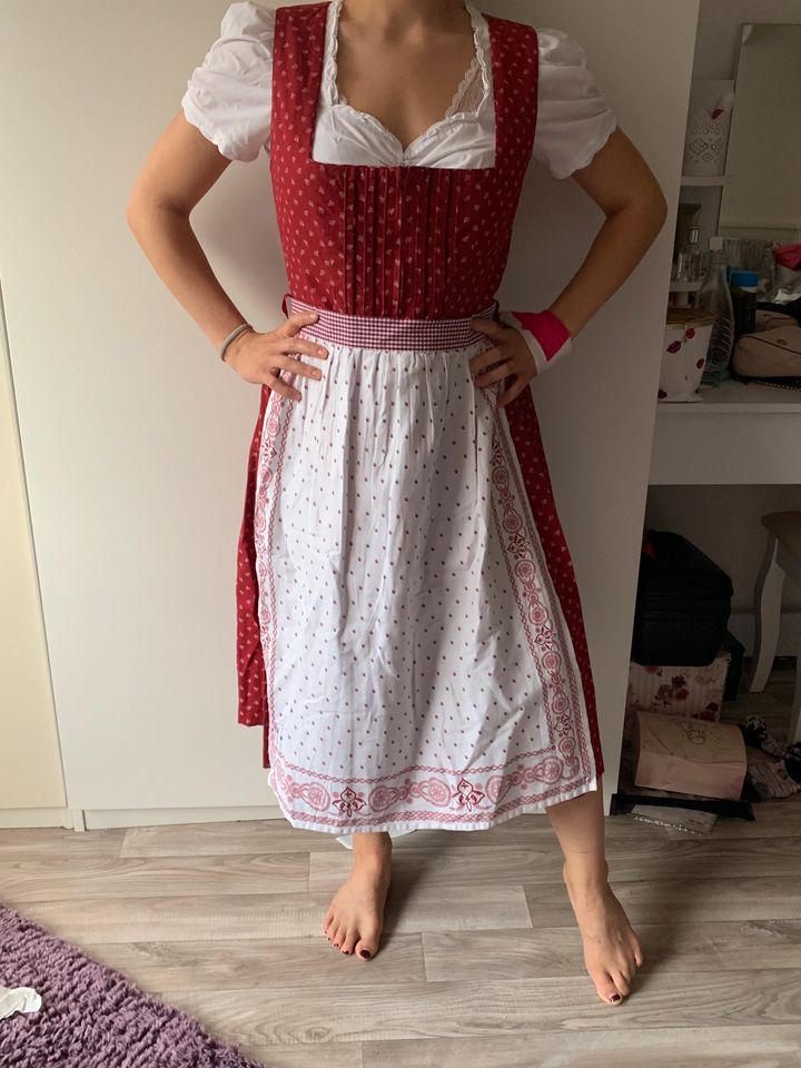 Dirndl Apple of my eye Größe 38 mit Bluse und Schürze in Bergedorf -  Hamburg Lohbrügge | eBay Kleinanzeigen ist jetzt Kleinanzeigen