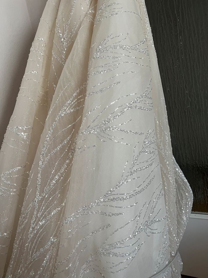 Hochzeitskleid/Brautkleid in Gilching