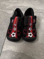 Baby Schuhe / Hausschuhe Gr. 20 NEU Nordrhein-Westfalen - Grevenbroich Vorschau