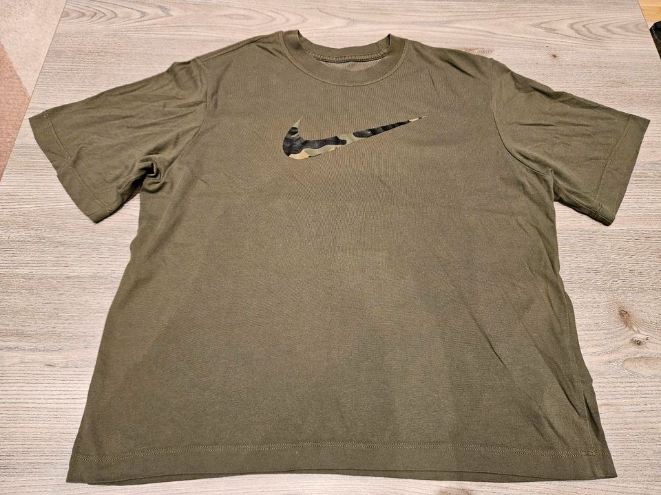 Nike Shirt Dri-Fit Loose fit size XS, sehr guter Zustand in Freising