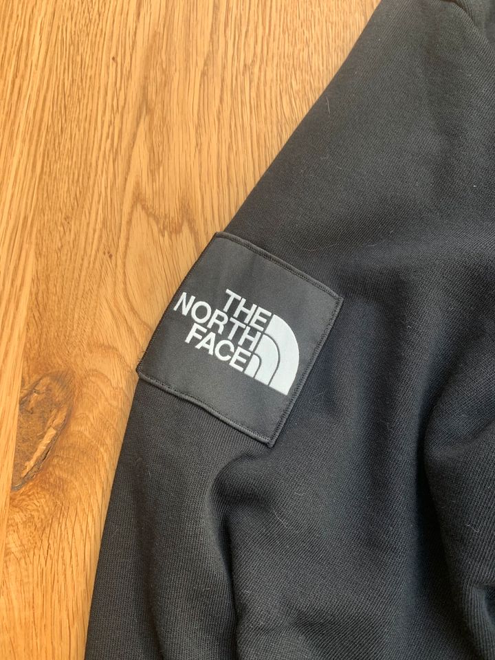 The North Face Hoodie Pullover Schwarz Gr. M Neu! in Solingen