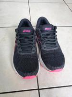 Asics Sportschuhe Gr.38 München - Bogenhausen Vorschau