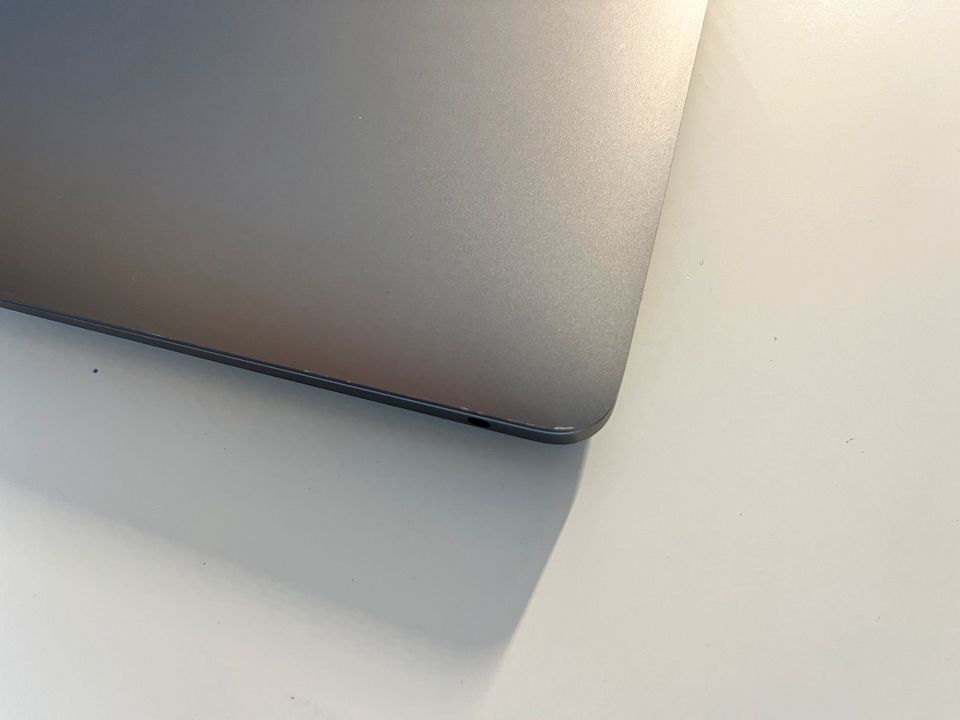 Apple MacBook Air M1 2020 in Nörten-Hardenberg