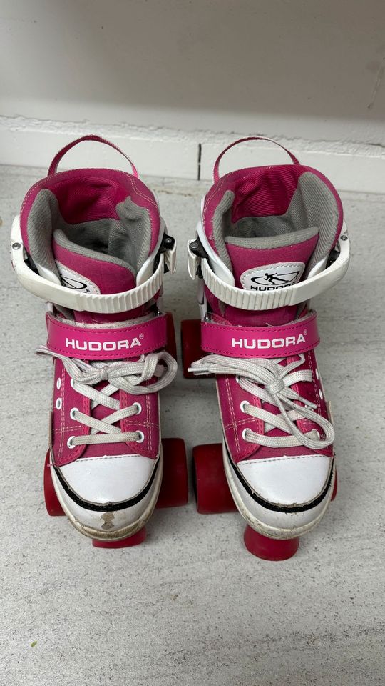 HUDORA Rollschuhe pink Gr. 32 - 35 in Schwaara