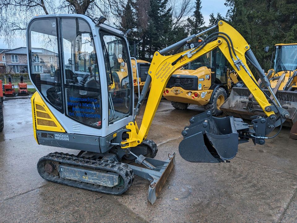 Bagger Minibagger Mieten Radlader Kettenbagger Erdbohrer Mulchern in Breitenfelde