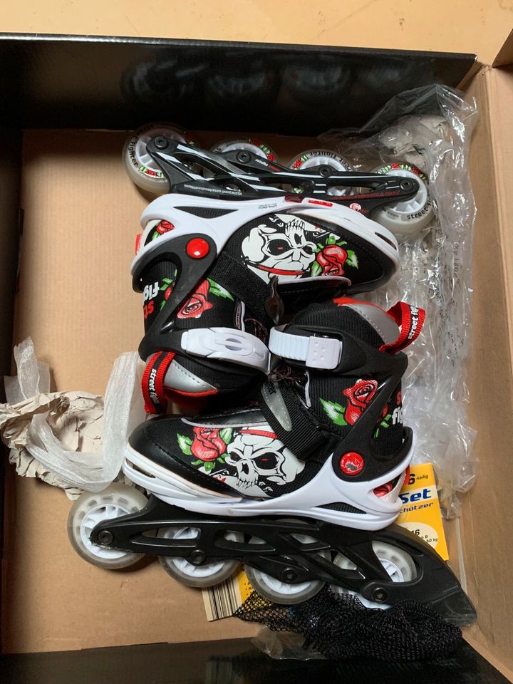 Inliner Street Fighter Skates Rollschuhe 33-35 in Hessen - Wiesbaden |  Freunde und Freizeitpartner finden | eBay Kleinanzeigen ist jetzt  Kleinanzeigen