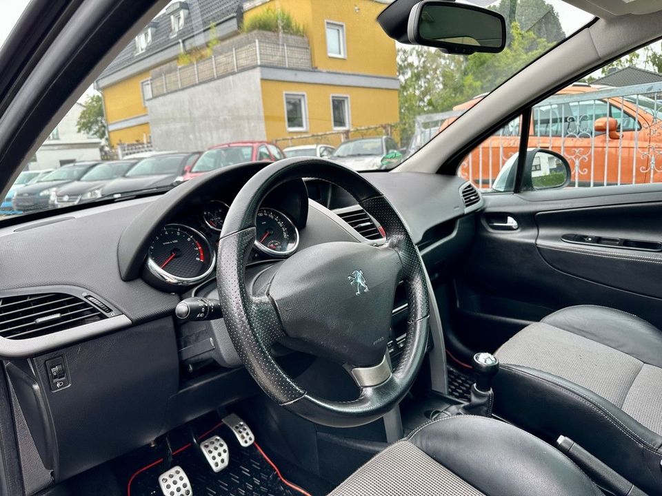 Peugeot 207 SW RC *Sport *Panorama * 8-fachbereift * SZH in Berlin