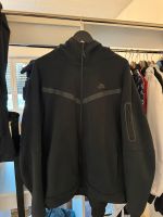 Nike Tech Fleece Bayern - Adlkofen Vorschau