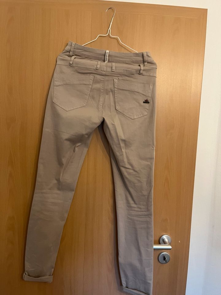 Jeans von Buena Vista beige Top in Nürtingen