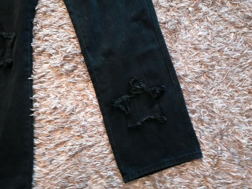 Jeans mit hohem Bund Schwarz Gr. L neu in Sassenberg