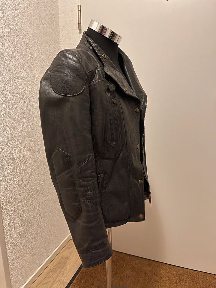 Belstaff Damen Lederjacke schwarz in Lottstetten