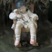 Lladro Porzellanfigur Mädchen auf Schaukelstuhl Vintage Antik Saarland - Überherrn Vorschau