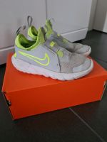 Sneaker / Turnschuhe von Nike in Gr. 28,5 Nordrhein-Westfalen - Ibbenbüren Vorschau