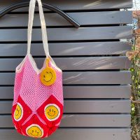 Gehäkelter SMILEY Beutel Tasche Häkeltasche crochet bag , neu Nordrhein-Westfalen - Gütersloh Vorschau