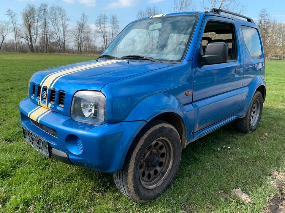 SUCHE❗️Suzuki Jimny Vitara RAV-4 Pinin Ranger L-200 Navara Pajero in Augsburg