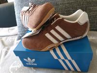 Adidas Adiracer lo, Farbe braun, Größe 41 1/3, Neu Hessen - Birstein Vorschau