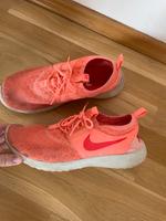 Nike Sneaker koralle neon orange Bayern - Rottendorf Unterfr Vorschau