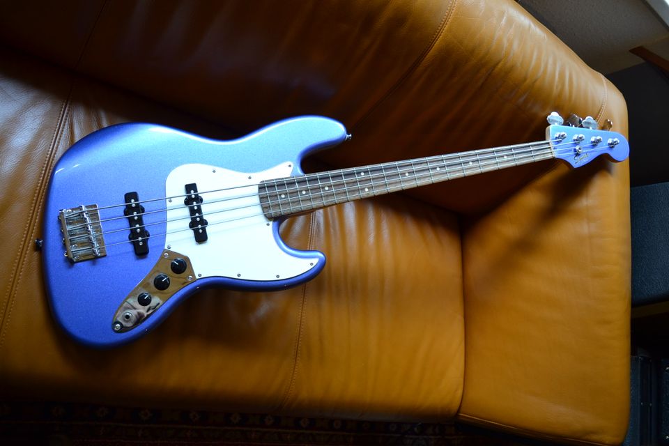 Squier Contemporary JazzBass Matched-Headstock/Fender Ltd-Edition in Bremen