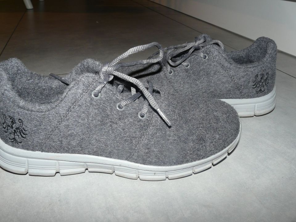 Tiroler Loden Schuhe Merinowolle Gr. 40 grau Schnürschuhe in Bad Arolsen