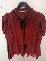 ZARA Süße Bluse Rüschen Volant bordeaux weinrot Puffärmel Gr. M-L Nordrhein-Westfalen - Tönisvorst Vorschau