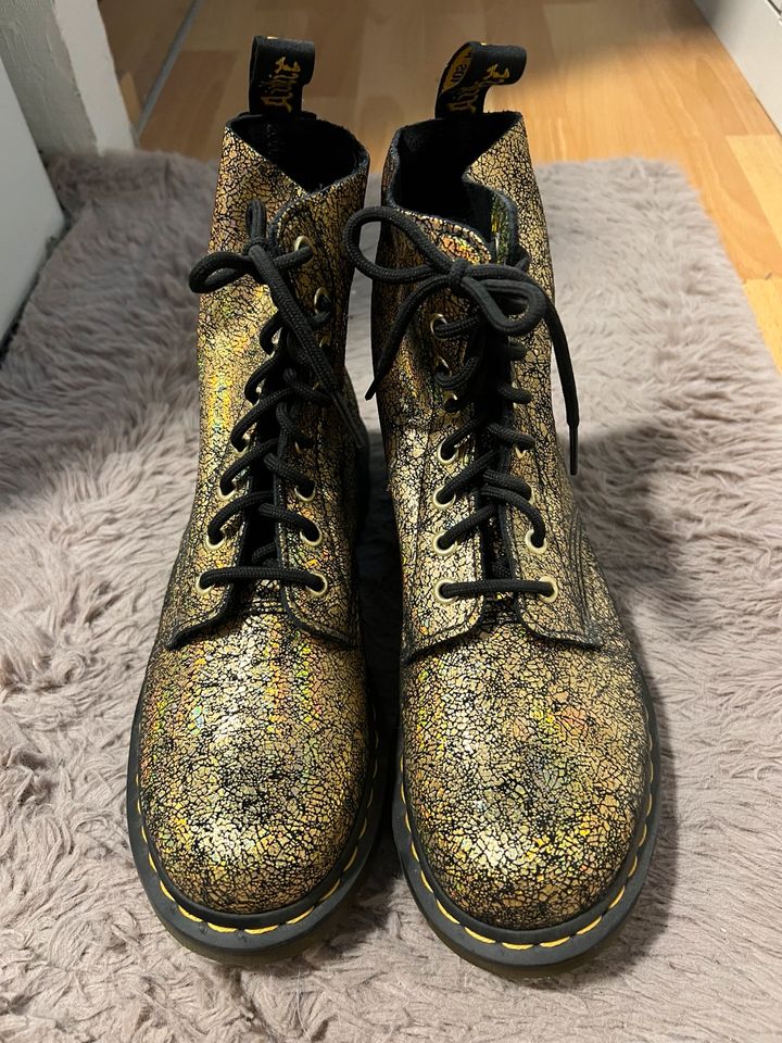 Dr. Martens (Docs) Boots Gold neu in Hückelhoven