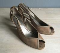 Buffalo Rauhleder Pumps Peeptoe Gr 41 Beige / Creme / warmes grau Hamburg-Mitte - Hamburg Neustadt Vorschau