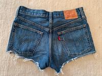 Levis Jeans 501 Original kurze Shorts blau W24 Cotton Hessen - Neu-Isenburg Vorschau