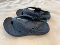 Iconic CROCS Hilo Flip Kids Sandalen Badeschuhe Kinder Gr 23/24 Nordrhein-Westfalen - Wassenberg Vorschau