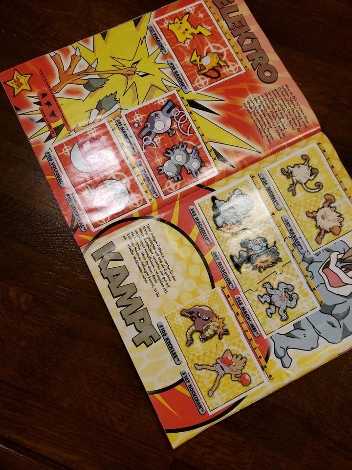Pokemon Sticker Album Merlin 100% vollständig Selten Retro in Kellinghusen