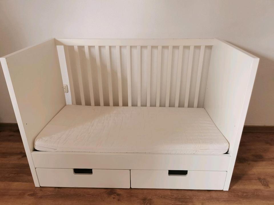 Ikea Stuva Babybett  / Kinderbett mit 2 Schubladen und Matratze in Weiden (Oberpfalz)