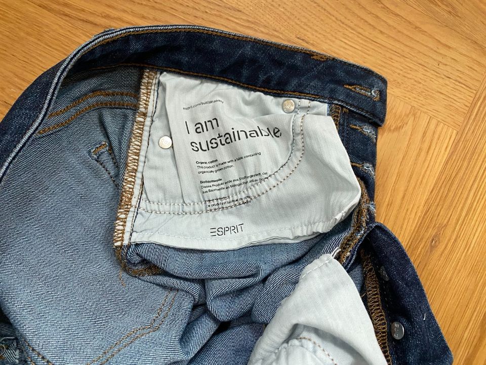 Esprit EDC Jeans Slim Gr 26/32 mit Knopfleiste in Frankenberg (Sa.)
