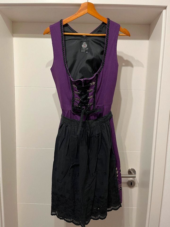 Dirndl inkl. Bluse und Unterrock - Gr. 40 in Höhr-Grenzhausen