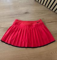 Nike Dri-Fit Tennis Rock Damen M rot **TOP** Baden-Württemberg - Laupheim Vorschau